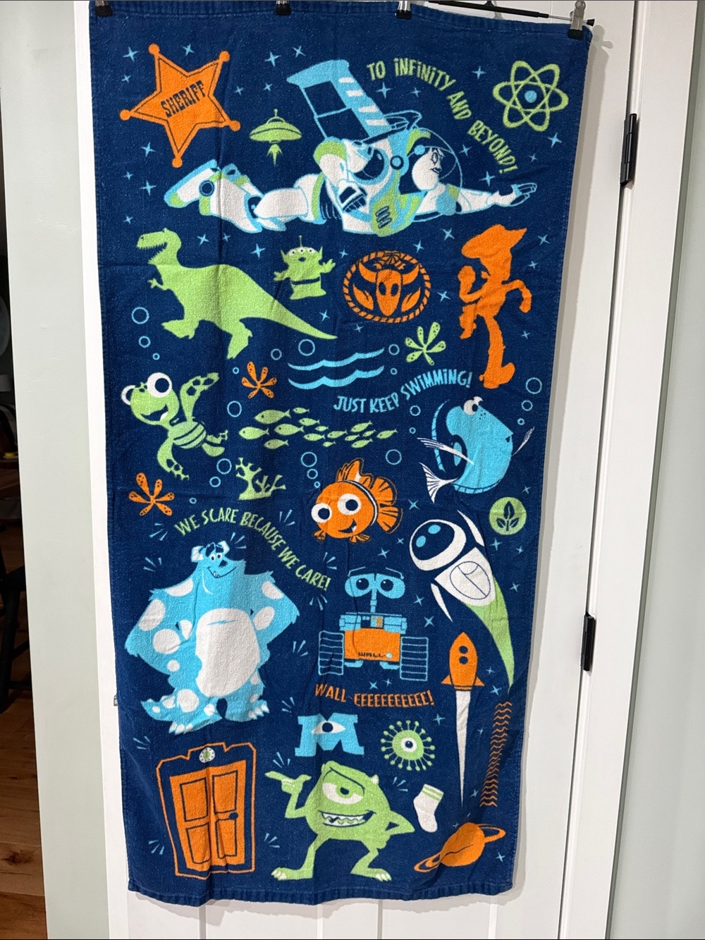 Kids Disney Character Beach Towel - Toy Story & Friends